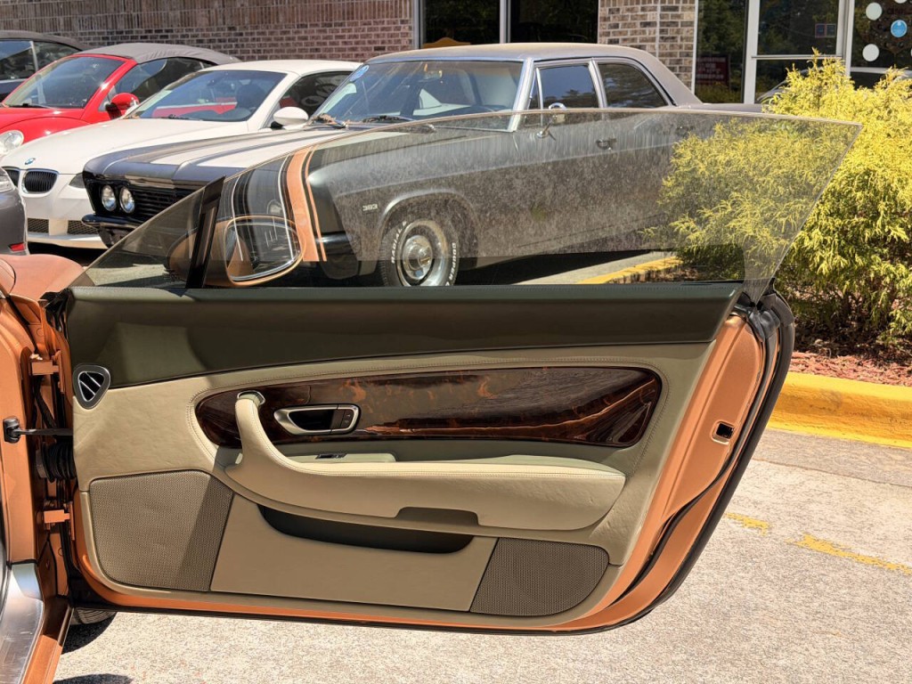 2005 Bentley Continental Image 21
