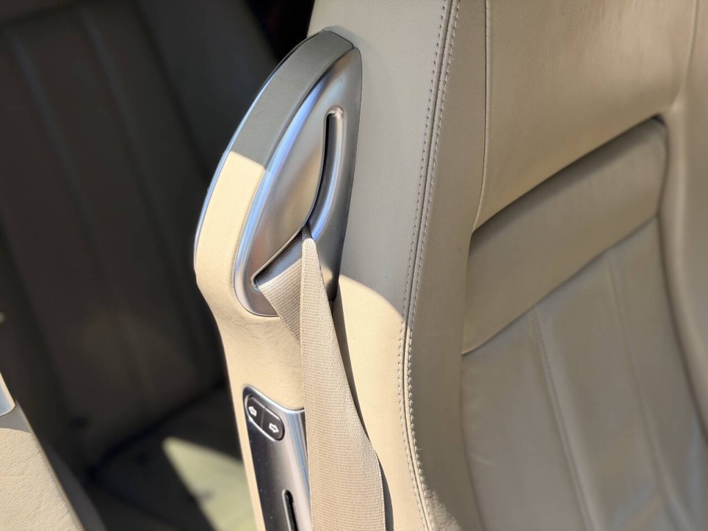 2005 Bentley Continental Image 26