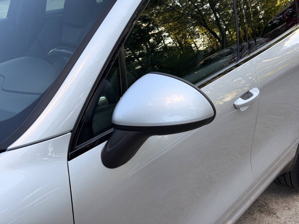 2012 Porsche Cayenne Image 4