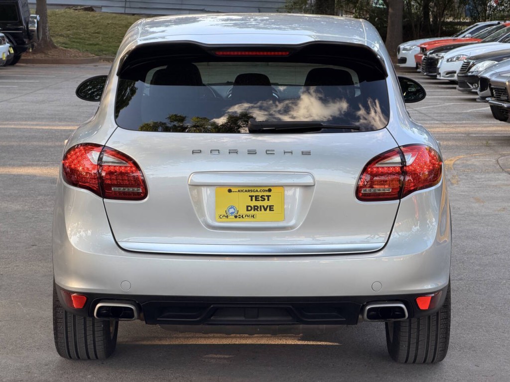 2012 Porsche Cayenne Image 6