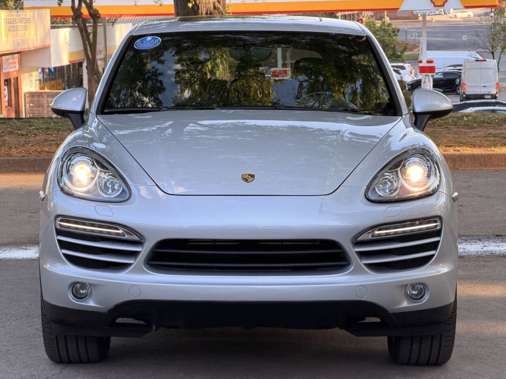 2012 Porsche Cayenne Image 13