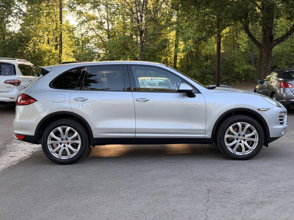 2012 Porsche Cayenne Image 14