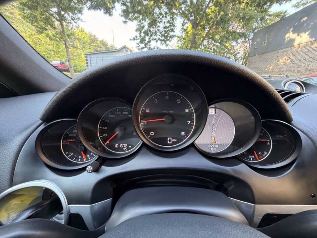 2012 Porsche Cayenne Image 18