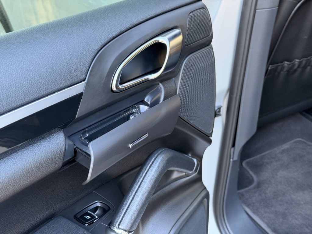 2012 Porsche Cayenne Image 20