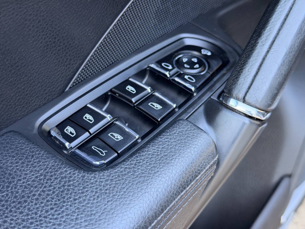 2012 Porsche Cayenne Image 29