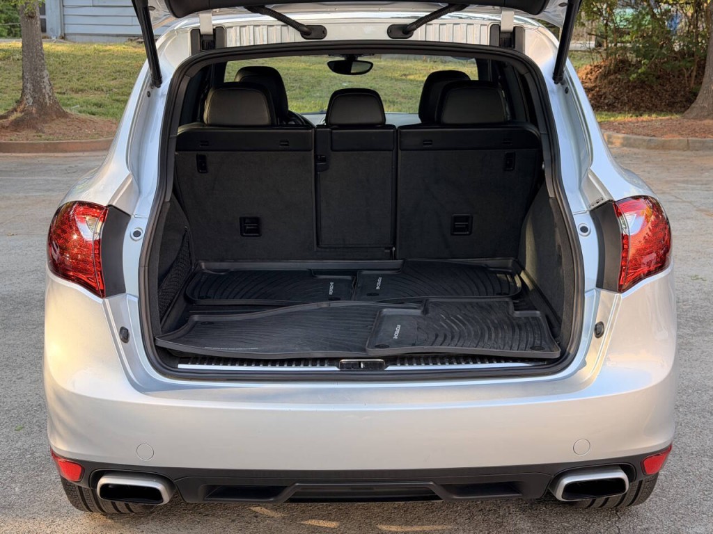 2012 Porsche Cayenne Image 33