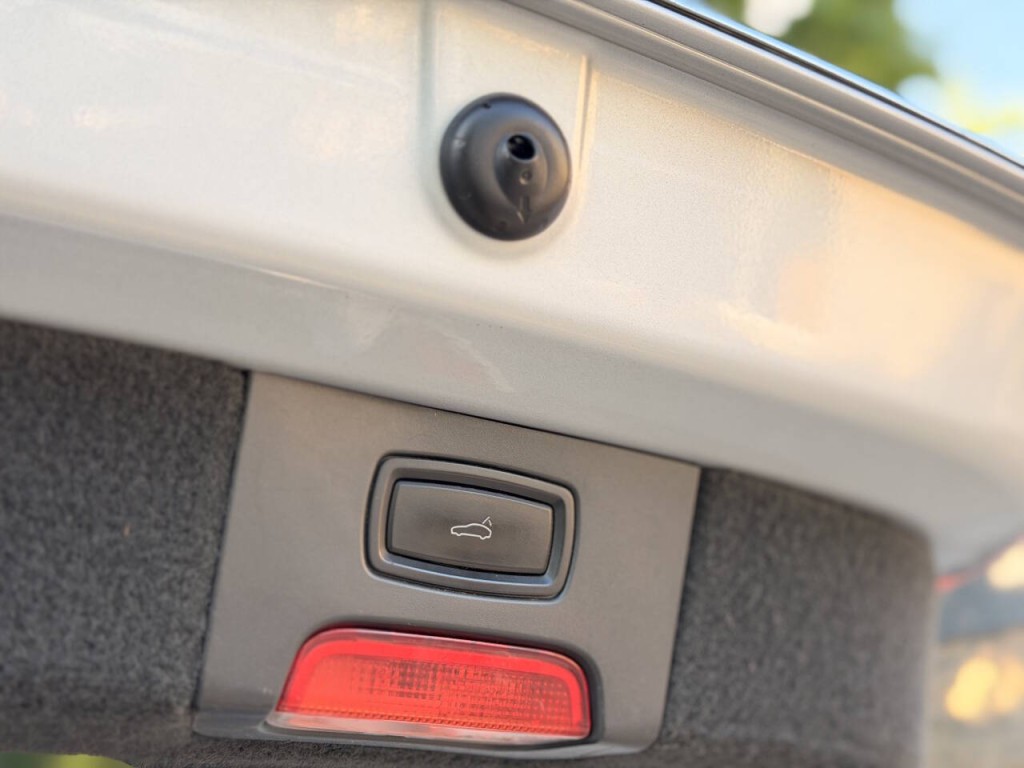 2012 Porsche Cayenne Image 35