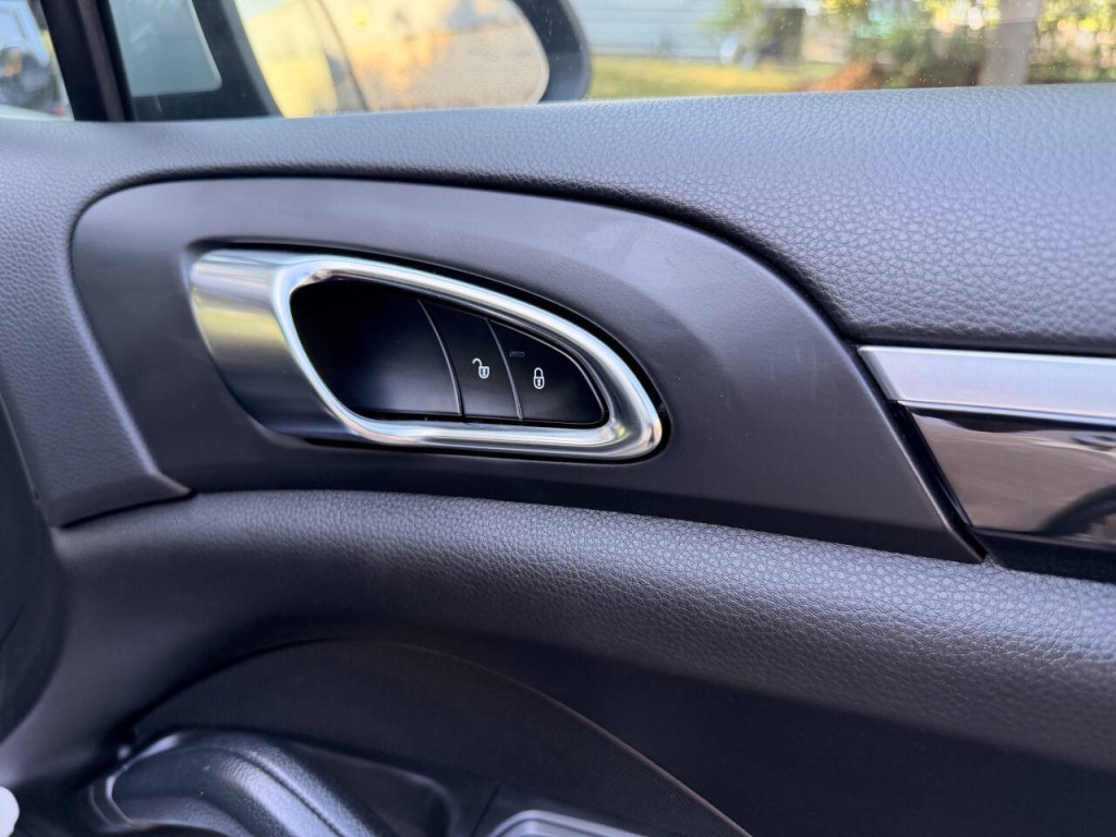2012 Porsche Cayenne Image 37