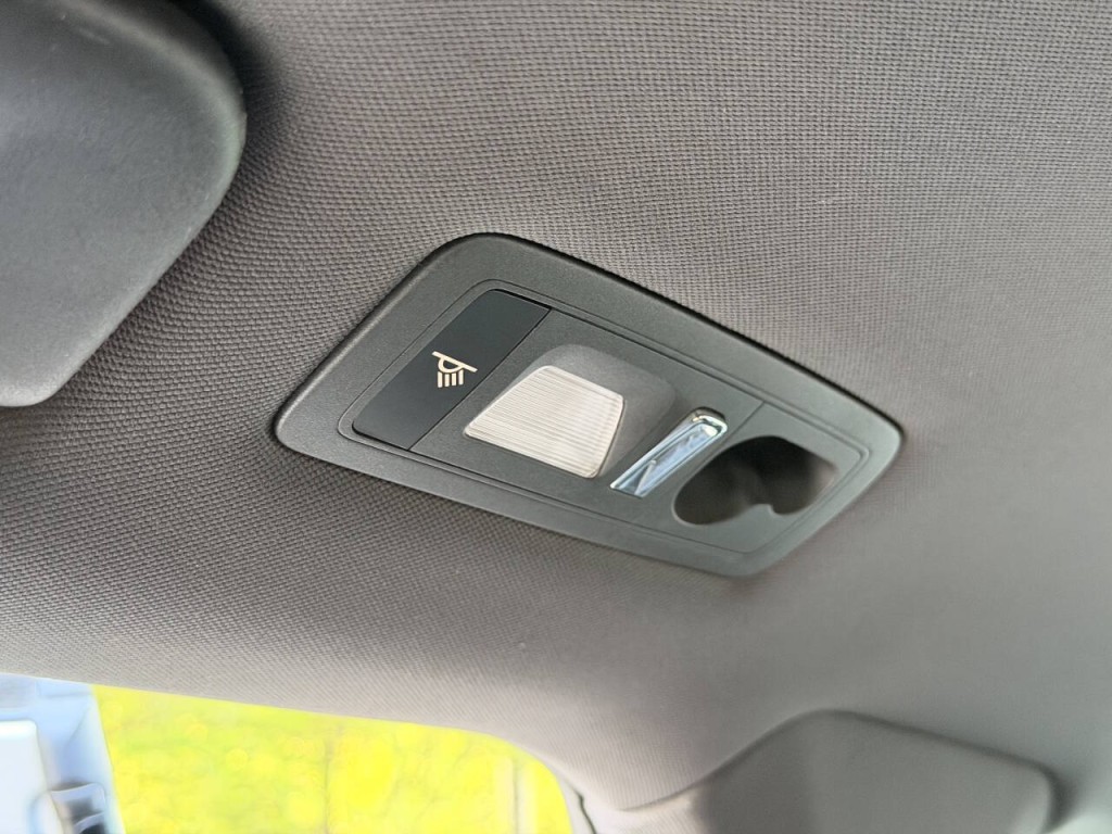2012 Porsche Cayenne Image 48