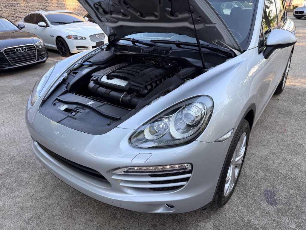 2012 Porsche Cayenne Image 53