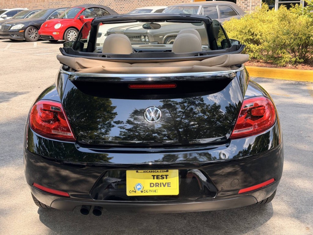 2015 Volkswagen Beetle Image 7