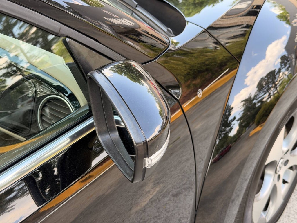 2015 Volkswagen Beetle Image 12