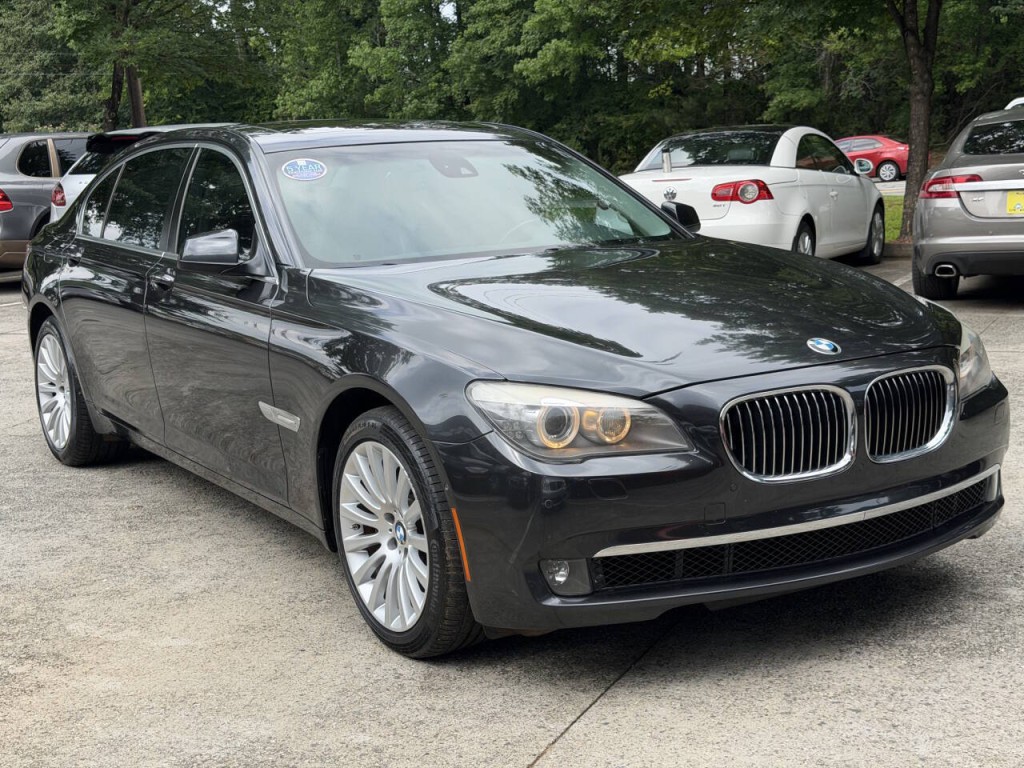 2010 BMW 7 Series Image 8