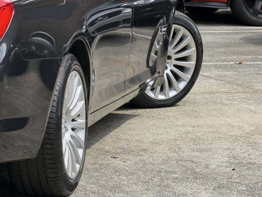 2010 BMW 7 Series Image 10