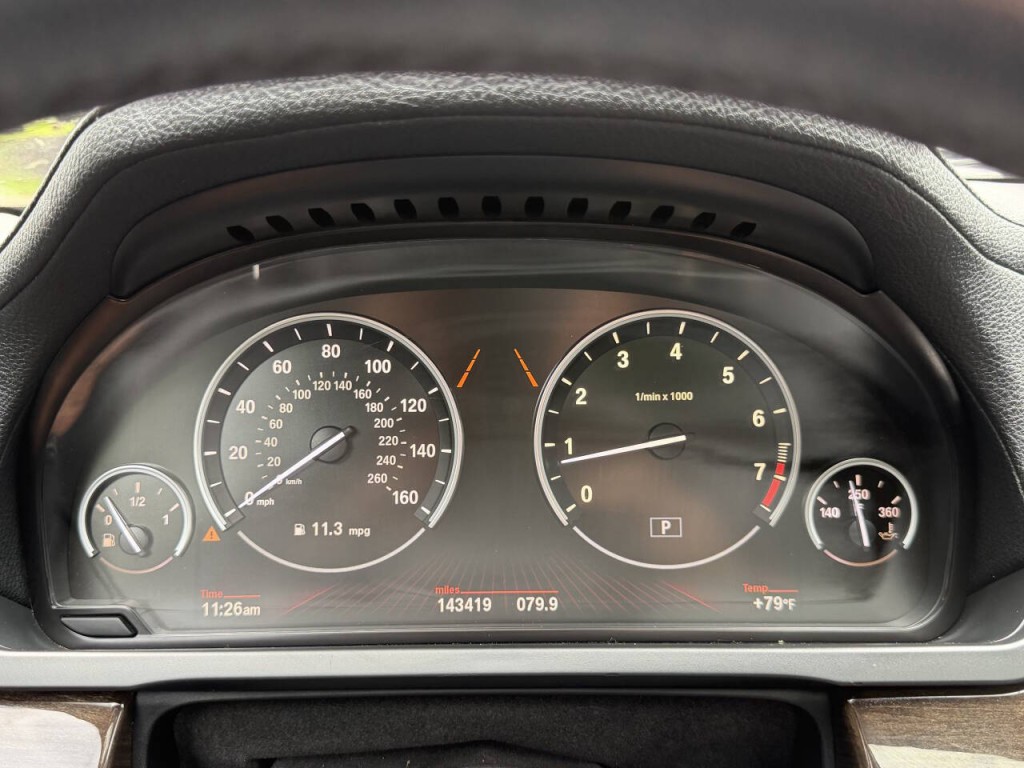 2010 BMW 7 Series Image 30