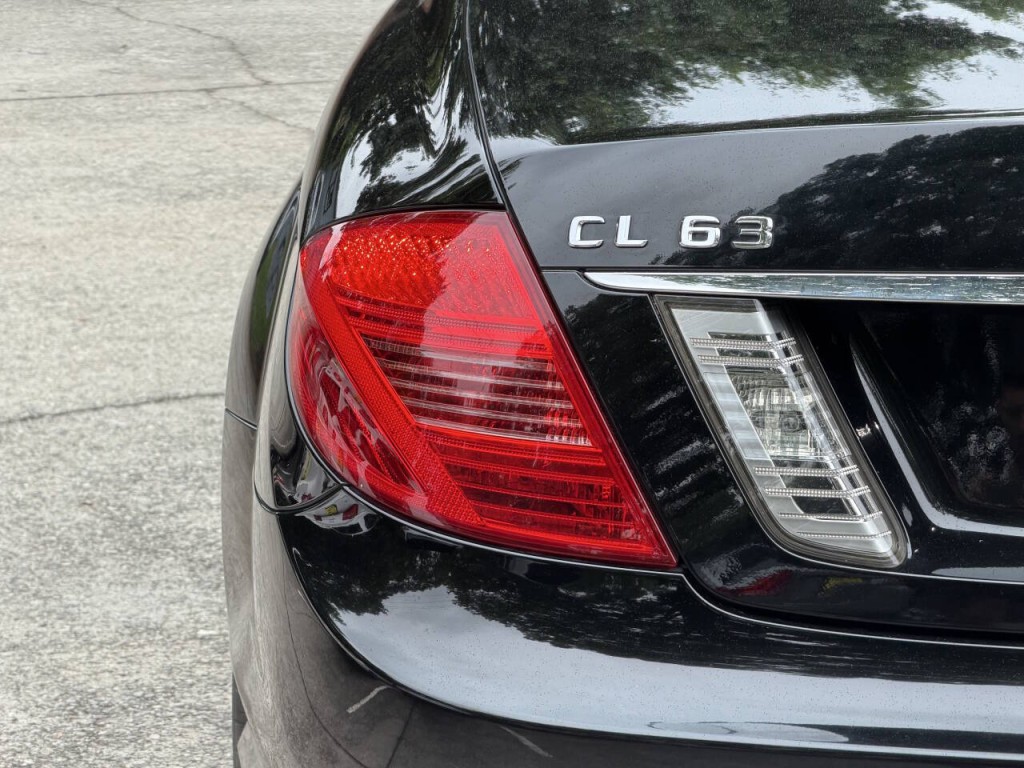 2011 Mercedes-Benz CL-Class Image 10