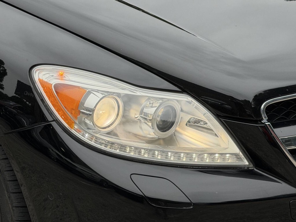 2011 Mercedes-Benz CL-Class Image 17