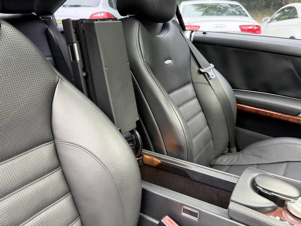 2011 Mercedes-Benz CL-Class Image 56