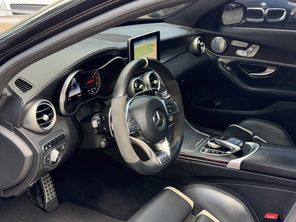 2016 Mercedes-Benz C-Class Image 5