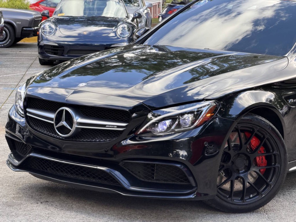 2016 Mercedes-Benz C-Class Image 10
