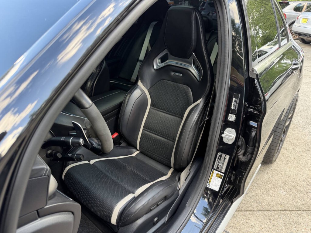 2016 Mercedes-Benz C-Class Image 12
