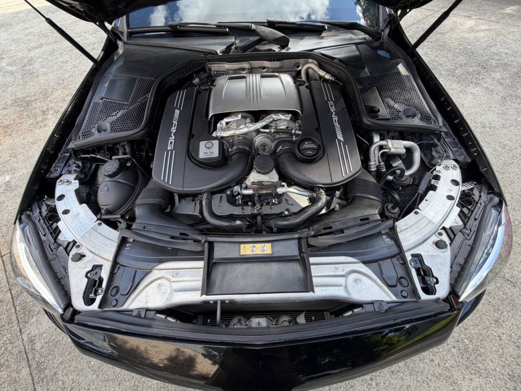 2016 Mercedes-Benz C-Class Image 22