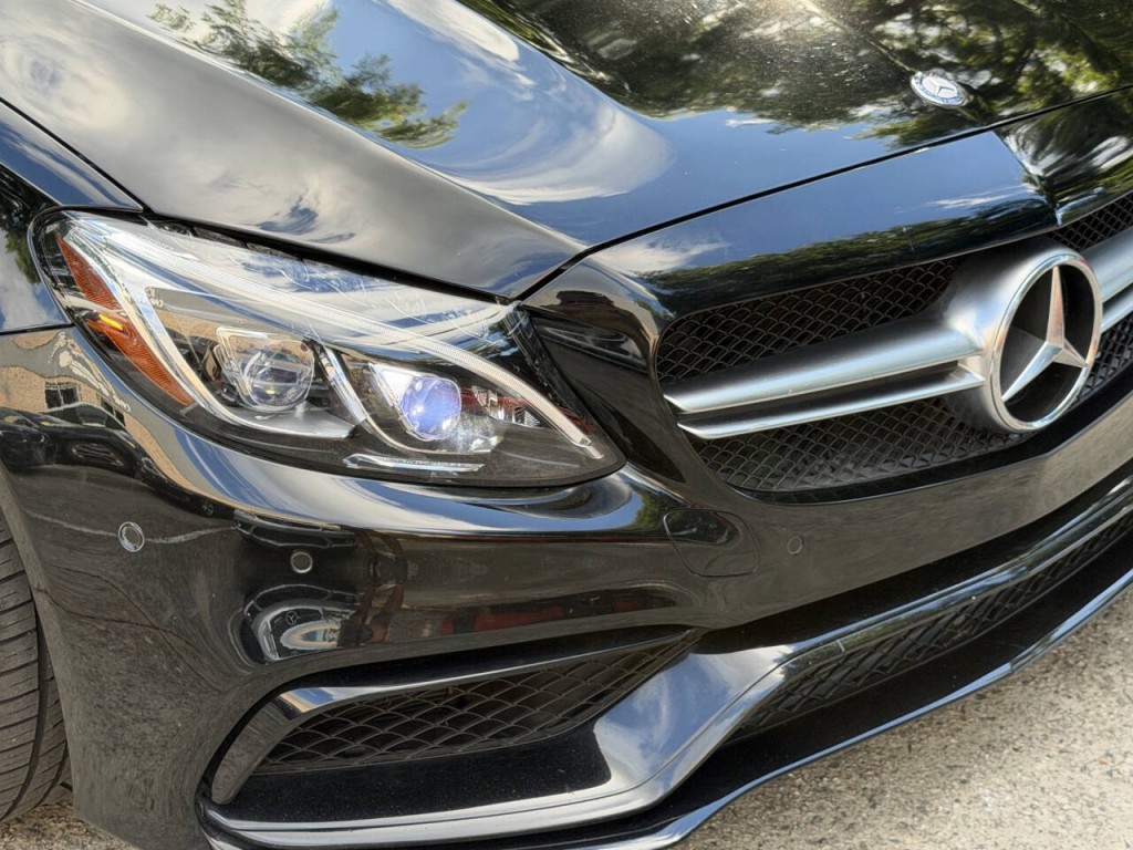 2016 Mercedes-Benz C-Class Image 28
