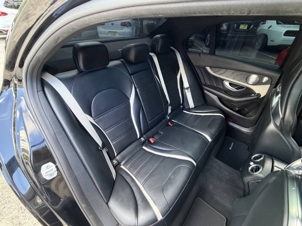 2016 Mercedes-Benz C-Class Image 54