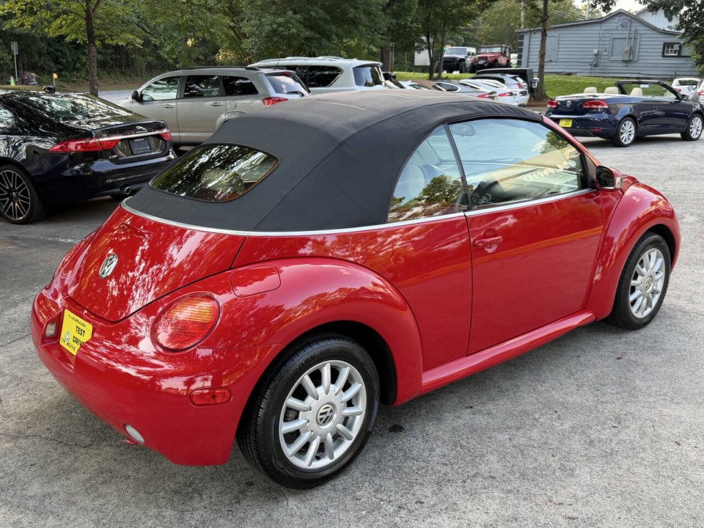 2005 Volkswagen Beetle Image 18