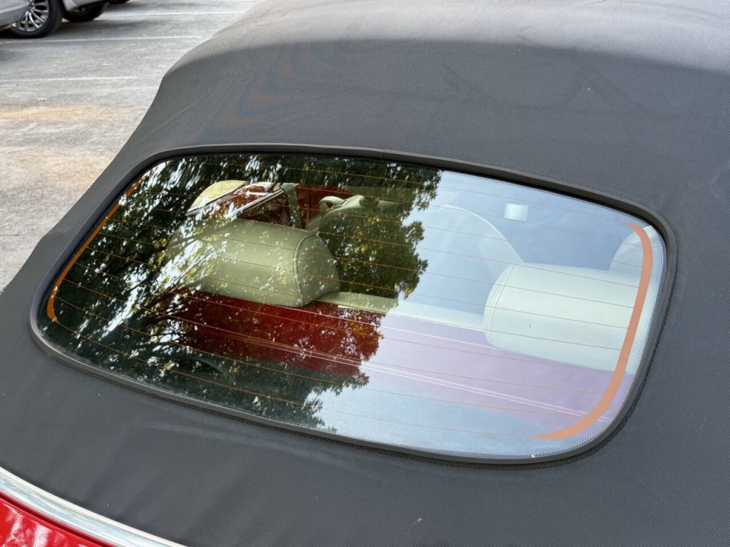 2005 Volkswagen Beetle Image 19