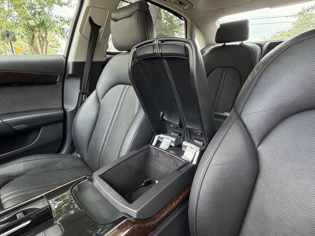 2012 Audi A8 Image 52