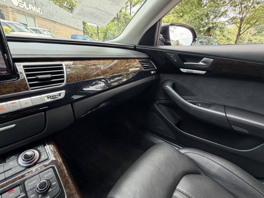 2012 Audi A8 Image 58