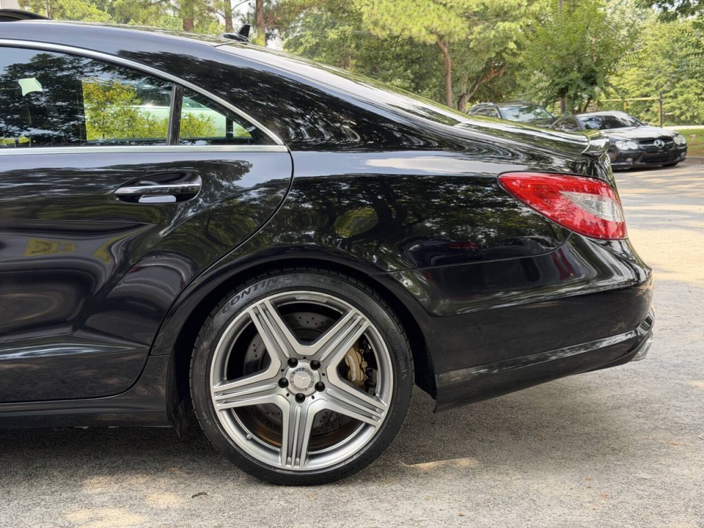 2012 Mercedes-Benz CLS-Class Image 27