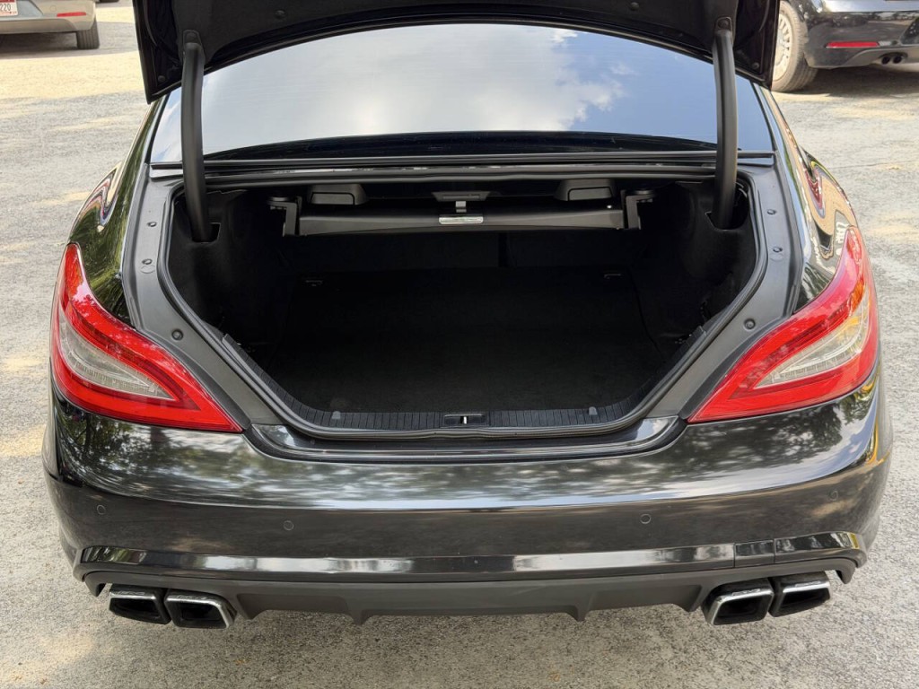 2012 Mercedes-Benz CLS-Class Image 35