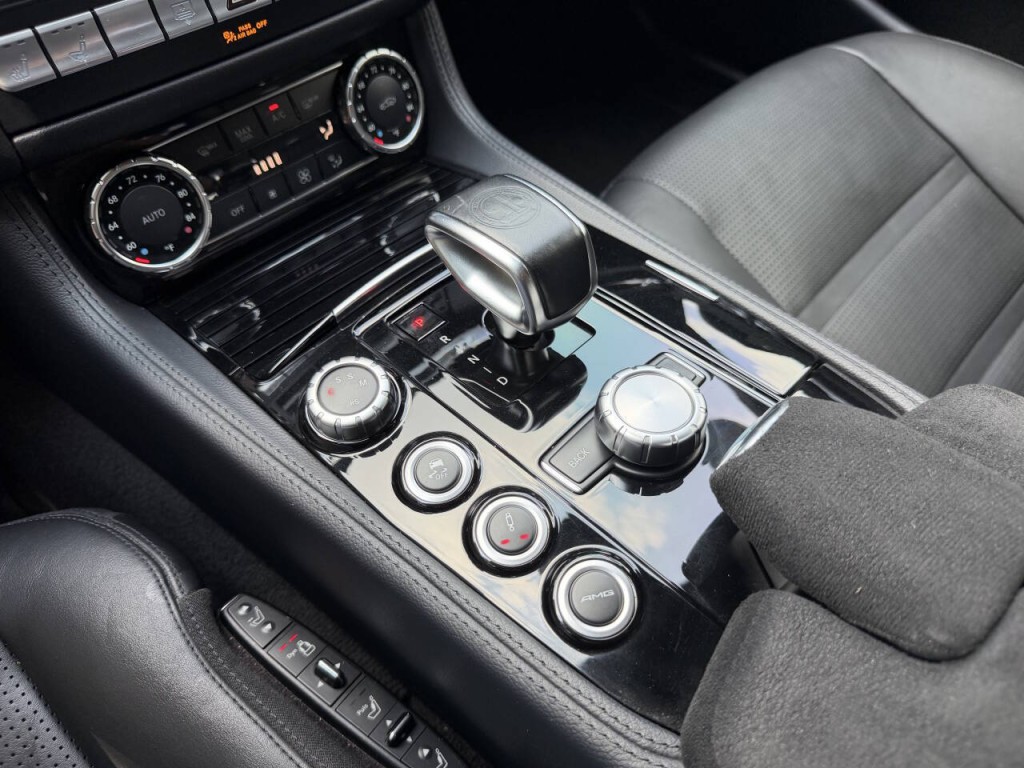 2012 Mercedes-Benz CLS-Class Image 47