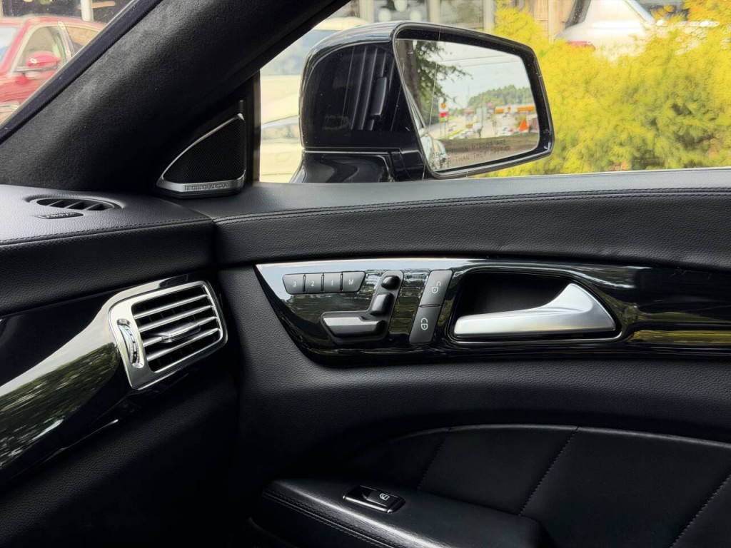 2012 Mercedes-Benz CLS-Class Image 57