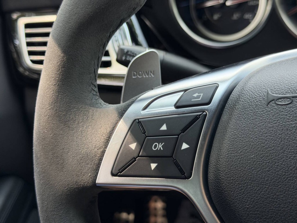 2012 Mercedes-Benz CLS-Class Image 64