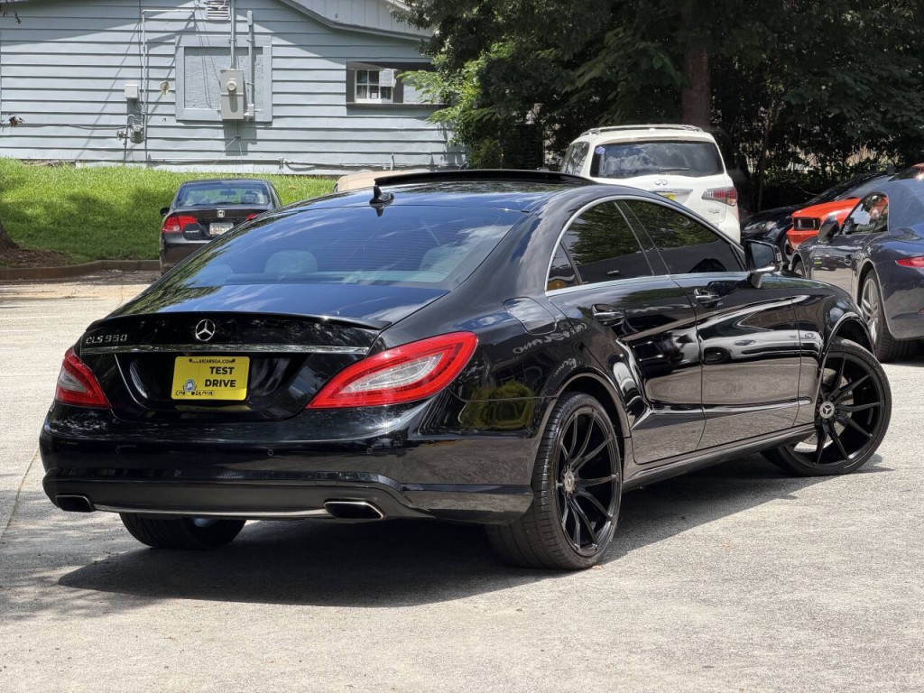 2012 Mercedes-Benz CLS-Class Image 2