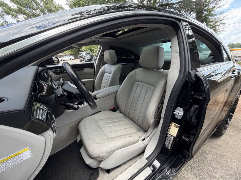 2012 Mercedes-Benz CLS-Class Image 35