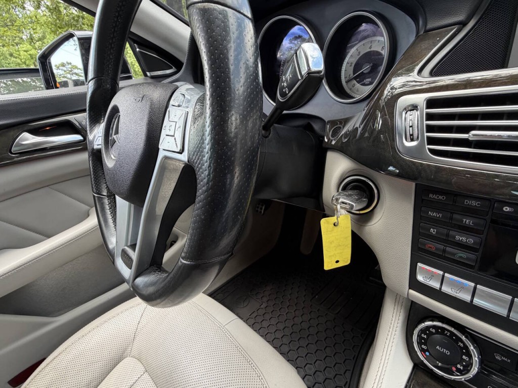2012 Mercedes-Benz CLS-Class Image 44