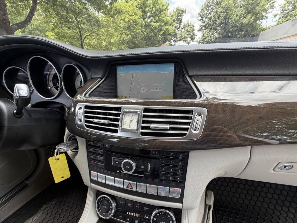 2012 Mercedes-Benz CLS-Class Image 57