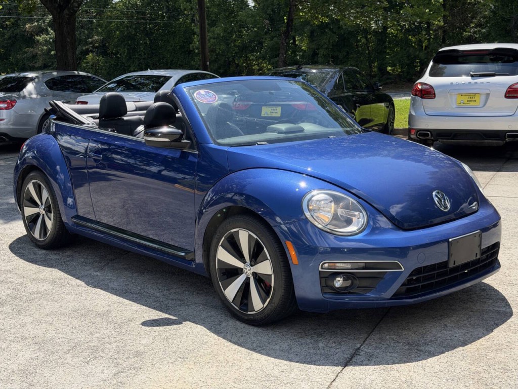2013 Volkswagen Beetle Image 6