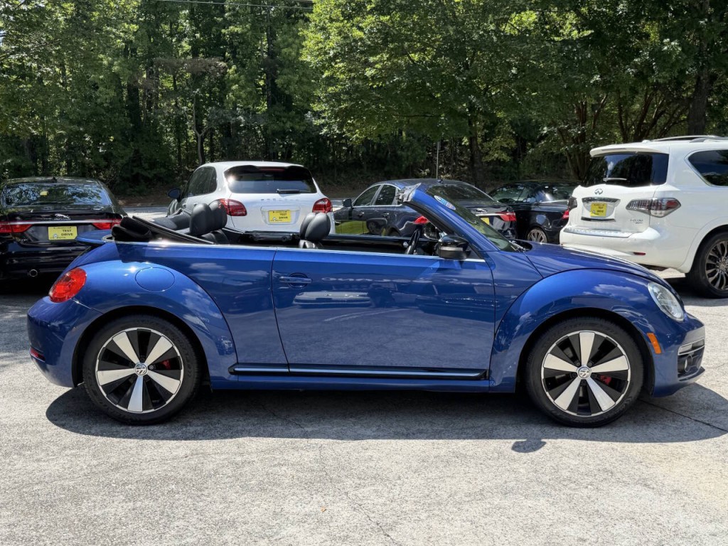 2013 Volkswagen Beetle Image 7