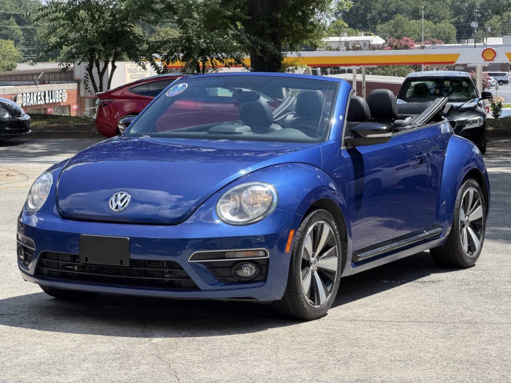 2013 Volkswagen Beetle Image 12