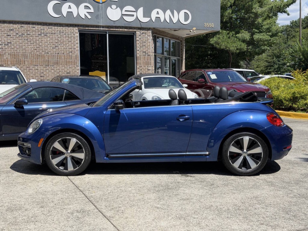2013 Volkswagen Beetle Image 14