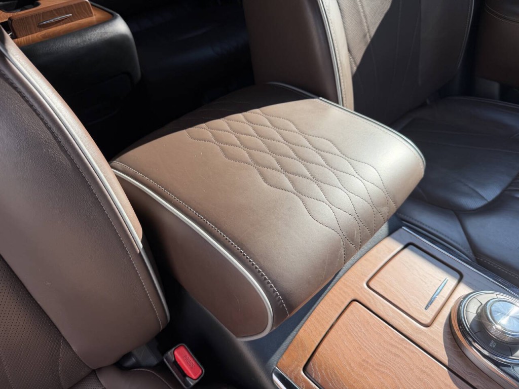 2017 INFINITI QX80 Image 47
