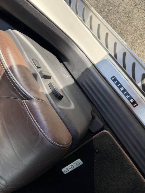 2017 INFINITI QX80 Image 55