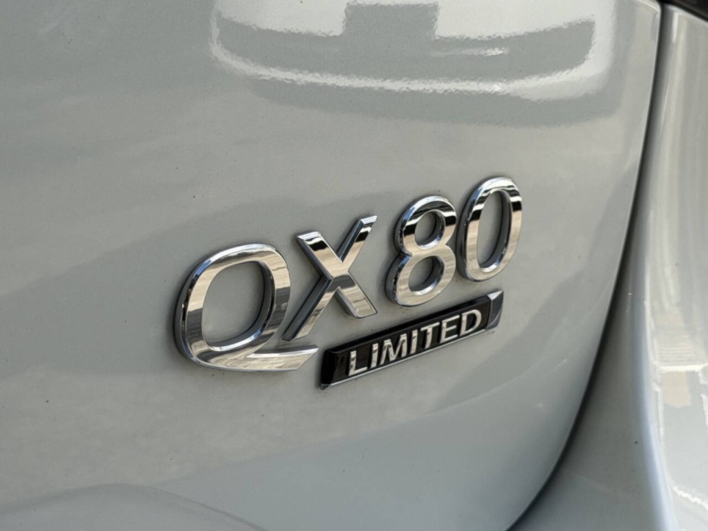 2017 INFINITI QX80 Image 73