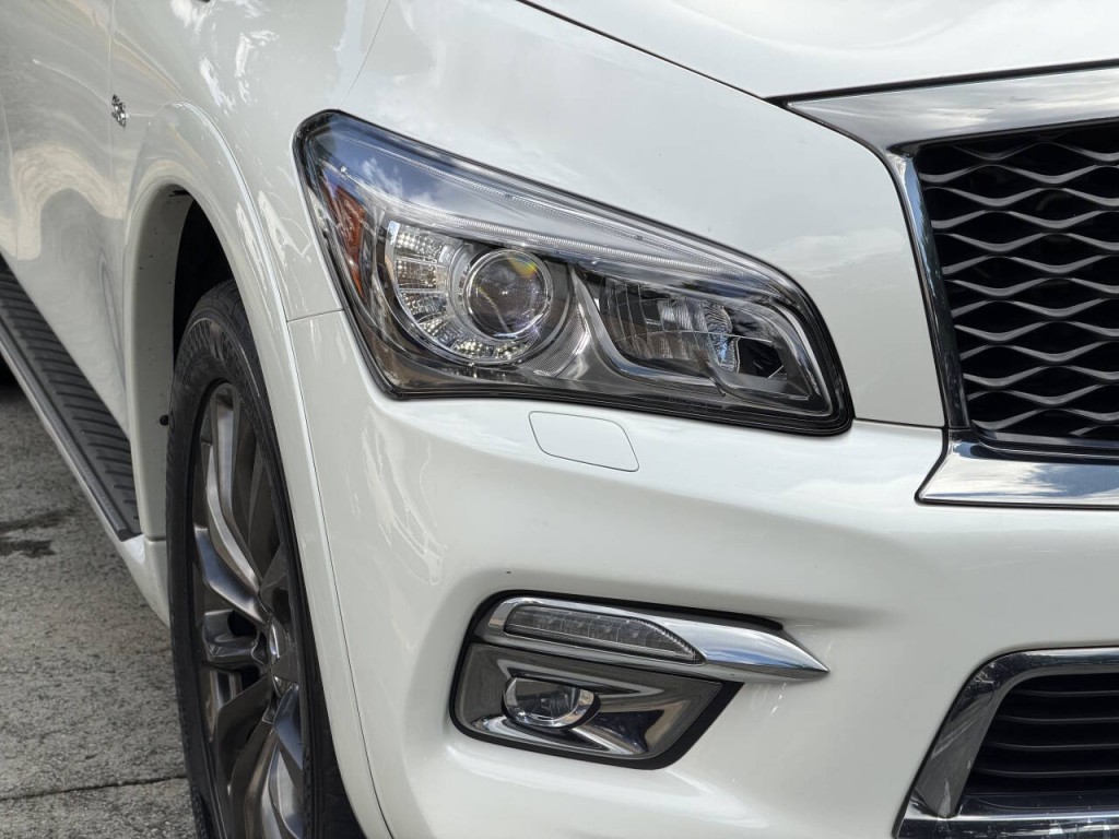2017 INFINITI QX80 Image 76
