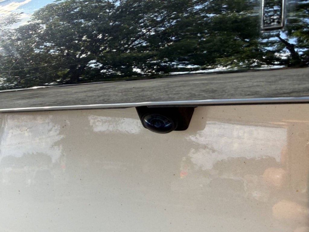 2017 INFINITI QX80 Image 12